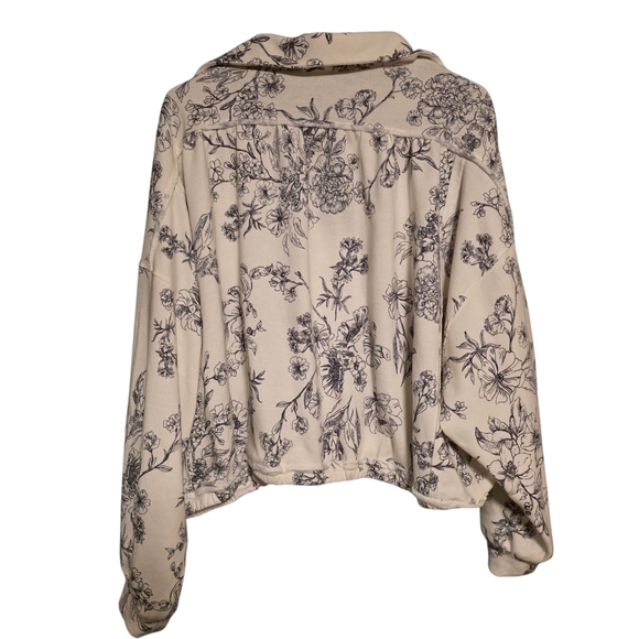 ILLA ILLA Floral Cropped Sweatshirt Lightweight Size Large - Picture 3 of 5